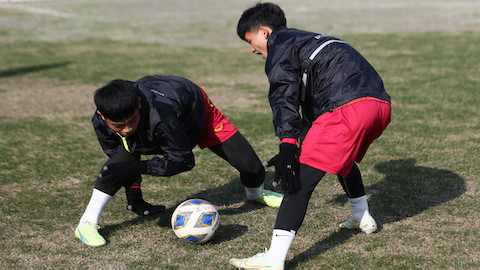 U20 Việt Nam tập trên ‘mặt sân ruộng’ tại trước thềm VCK U20 châu Á 2023
