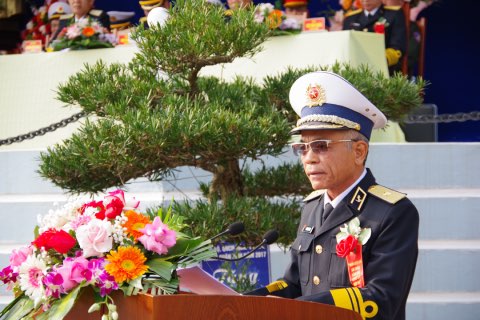 Đồng chí Phó Tư lệnh Quân chủng Hải Quân, phát biểu tại buổi lễ ra quân huấn luyện tại Lữ đoàn 147