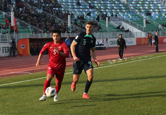 Sang hiệp 2, U20 Việt Nam tạo ra những cơ hội phản công đáng chú ý 