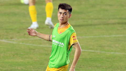 Gương mặt U23 Việt Nam, Bùi Ngọc Long: Truân chuyên nghiệp quần đùi áo số