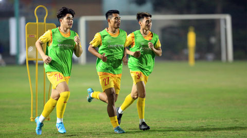 ĐT Việt Nam đá giao hữu với U23 Việt Nam