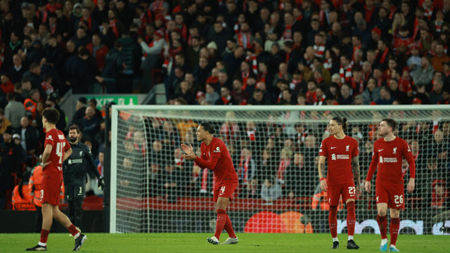 Hàng thủ Liverpool đã thủng lưới 28 lần  sau 24 trận ở Premier League mùa này, nhiều hơn cả mùa trước