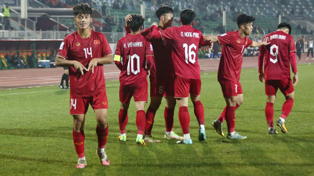 Quốc Việt ăn mừng bàn thắng vào lưới Qatar	Ảnh: PHAN HỒNG