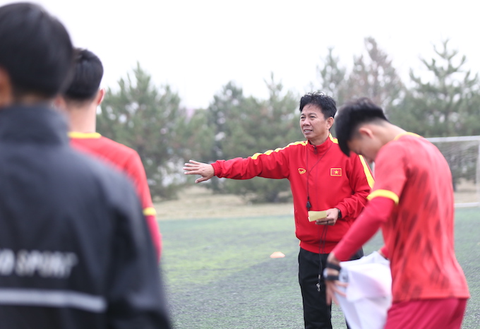 HLV Hoàng Anh Tuấn cho rằng U20 Việt Nam không cầu hoà trước U20 Iran. Ảnh:  Phan Hồng
