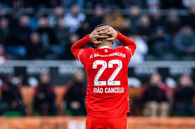 Cancelo đang mất vị trí tại Bayern