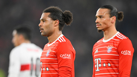 'Sane và Gnabry đáng bị loại khỏi đội hình Bayern Munich'
