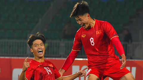 Vì sao Văn Trường, Quốc Việt không đá chính khi U20 Việt Nam gặp U20 Iran?