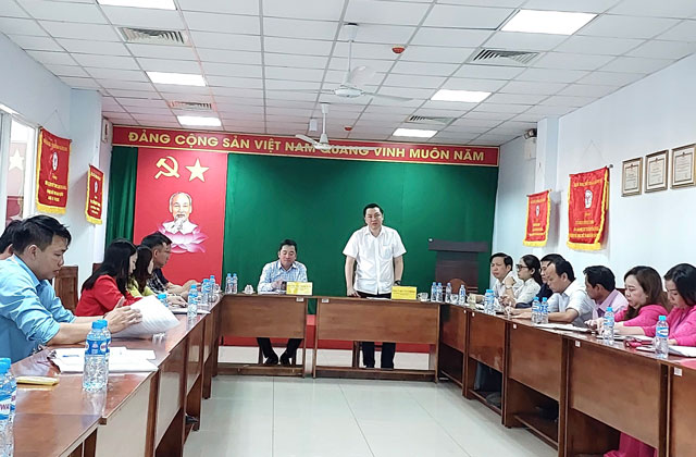 Ông Cao Văn Chóng – Phó Giám đốc Sở VH-TT và DL tỉnh Bình Dương phát biểu tại buổi làm việc