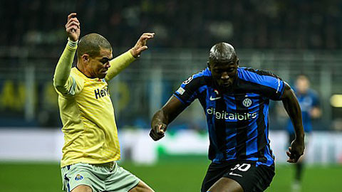 Vieri chê Lukaku bất tài không giúp ích cho Inter