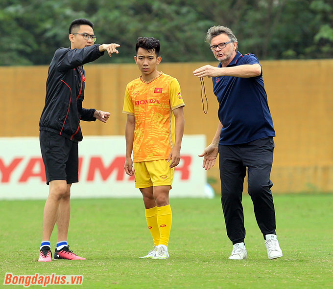 HLV Philippe Troussier muốn cầu thủ U23 Việt Nam có thêm sự trải nghiệm ở U23 Doha Cup 2023 