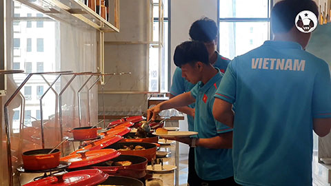 Đầu bếp Thái Lan nấu ăn cho U23 Việt Nam tại Qatar