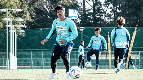 Nhà báo Nhật Bản lý giải Công Phượng 'mất hút' ở Yokohama FC