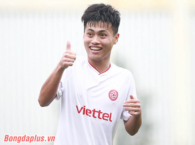 Hồng Kiên nâng tỷ số lên 4-0 cho U17 Viettel 