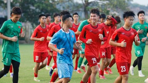 HLV Hoàng Anh Tuấn dẫn dắt đội U17 Việt Nam ở giải vô địch châu Á