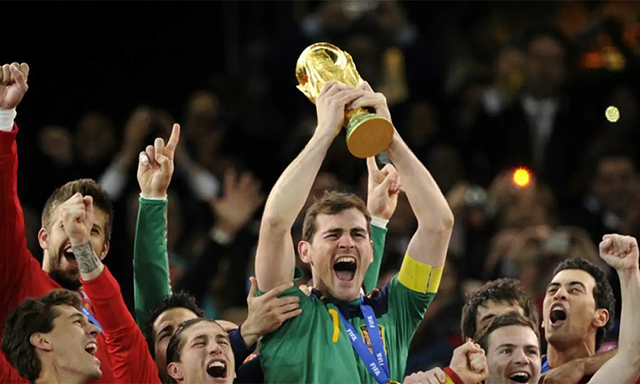 Casillas ngày còn thi đấu đỉnh cao đã mua bảo hiểm cho đôi tay của mình