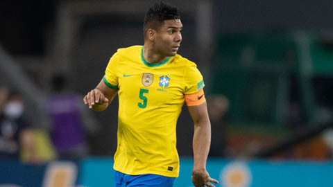 Casemiro đeo băng thủ quân ĐT Brazil thay Thiago Silva