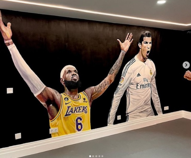 Bức tranh Ronaldo mới được vẽ thêm vào "bức tường danh vọng"