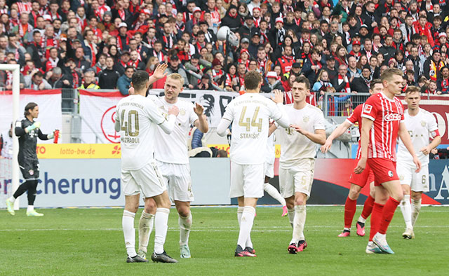 Bayern vừa giành chiến thắng không mấy thuyết phục trước Freiburg