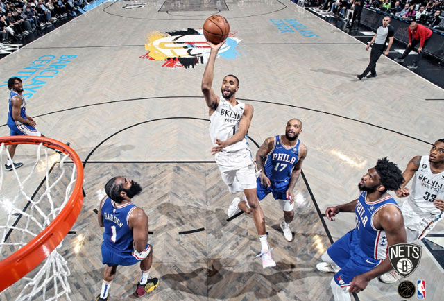 Ở tuổi 26, Mikal Bridges vừa có trận thứ 392 liên tiếp không nghỉ ở NBA