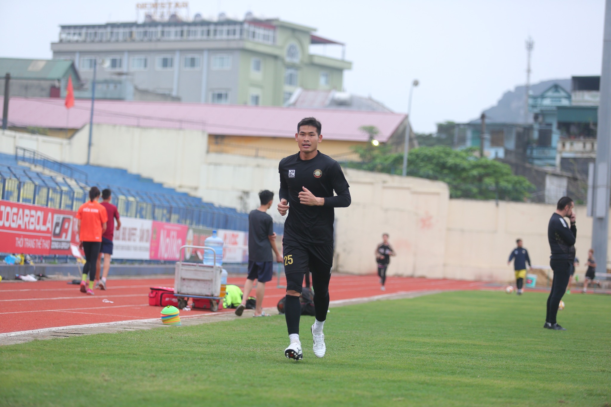 Thủ môn Nguyễn Thanh Diệp đang có mùa giải rất hay cùng Thanh Hoá.