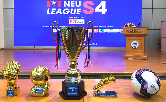 NEU League là giải bóng đá sinh viên hiếm hoi tổ chức tới 6 tháng theo thể thức mùa bóng 