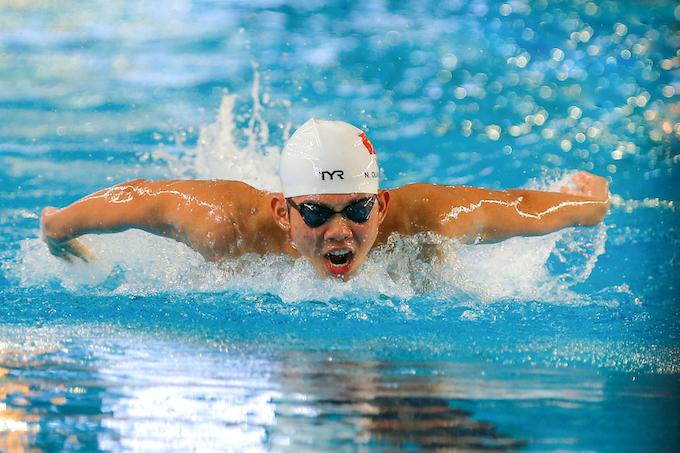 Tay bơi trẻ Quang Thuấn đang là đối thủ cạnh trang số 1 của Trần Hưng Nguyên. Ảnh: Minh Tuấn