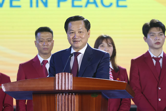 Bí thư trung ương Đảng - Phó Thủ tướng Chính phủ Lê Minh Khái đã dự, phát biểu tại Lễ xuất quân 