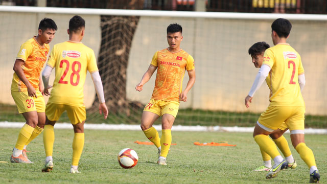 Các cầu thủ U22 Việt Nam  nỗ lực tập luyện trước giờ G 	 Ảnh: Đức Cường