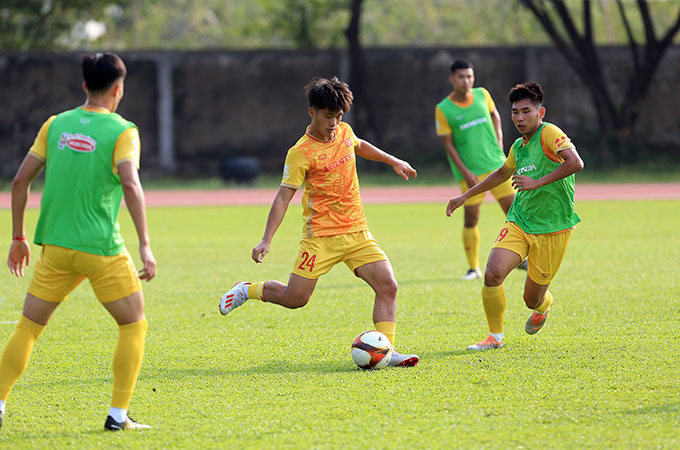 Quốc Việt cũng hoàn thành tốt giáo án mà BHL đưa ra 