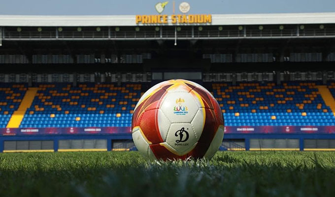 Prince, hay được giới mộ điệu bóng đá Campuchia gọi bằng cái tên thân thuộc Visakha, là một sân vận động (SVĐ) chuyên tổ chức các trận đấu bóng đá, có sức chứa 10.000 người, nằm ở vùng rìa trung tâm thủ đô Phnom Penh, và được Ban tổ chức SEA Games 32 chọn làm một trong 5 địa điểm thi đấu tổ chức môn bóng đá 