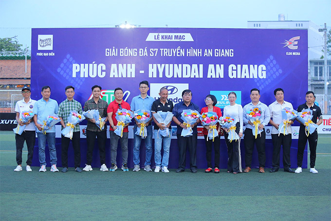 Các nhà tài trợ đã giành sự quan tâm đặc biệt cho giải bóng đá sân 7 Truyền hình An Giang 2023