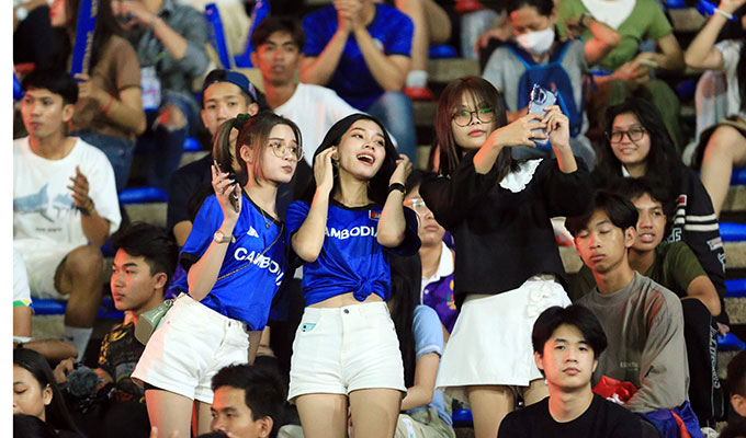 Đây là lần đầu tiên Campuchia đăng cai SEA Games nên dễ hiểu được sức hút của giải đấu đã lan toả rất nhiều đến các cổ động viên 