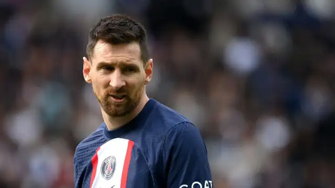 Messi bị PSG treo giò 2 tuần vì tự ý sang Saudi Arabia