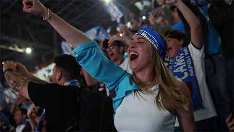 Napoli khai hội ăn mừng chức vô địch lịch sử sau 33 năm chờ đợi