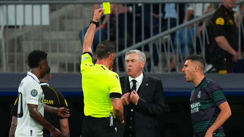 Carlo Ancelotti chỉ trích Man City phạm lỗi tới 2 lần trước khi có bàn gỡ hoà
