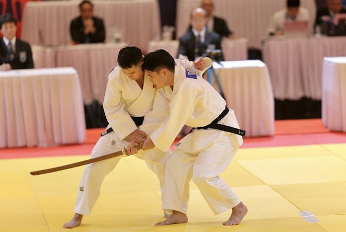Judo giành HCV ở bài biểu diễn tự vệ nam. Ảnh: Hoàng Quỳnh