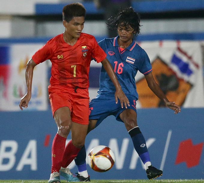 ĐT nữ Thái Lan thua sốc ĐT nữ Myanmar ở bán kết SEA Games - Ảnh: Siam Sports 