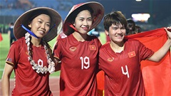 Thanh Nhã đội nón lá Việt Nam cực dễ thương, ăn mừng HCV SEA Games lịch sử 