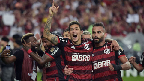Phao cứu sinh 20/5: Flamengo thắng chấp  phạt góc