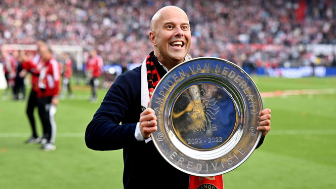 Slot vừa giúp Feyenoord giành chức vô địch Eredivisie