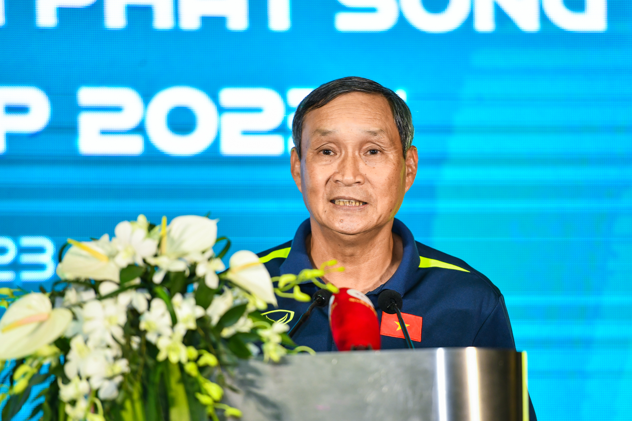 HLV Mai Đức Chung vui mừng khi Việt Nam sở hữu bản quyền phát sóng World Cup nữ 2023 - Ảnh: Đức Cường 