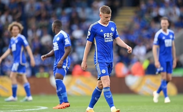 Ai khóc cho Leicester?