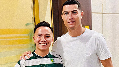 Youtuber Việt Nam - Đỗ Kim Phúc kể chuyện tặng nón lá cho Cristiano Ronaldo