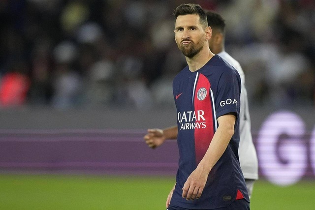 PSG có lý do để không ký hợp đồng mới với Messi.