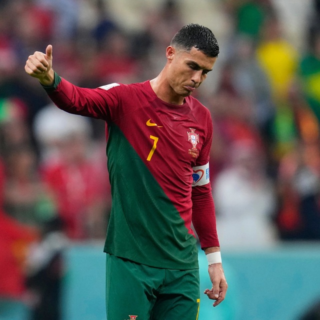 Đã đến lúc, Ronaldo phải buông bỏ.