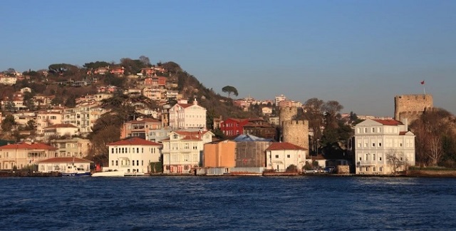 Căn biệt thự của Abramovich có tầm view cực đẹp nhìn ra eo biển Bosphorus