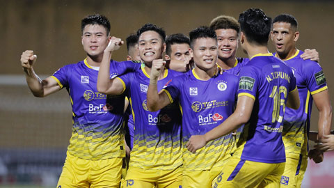 Hà Nội FC hối hả thi đấu 2 mặt trận