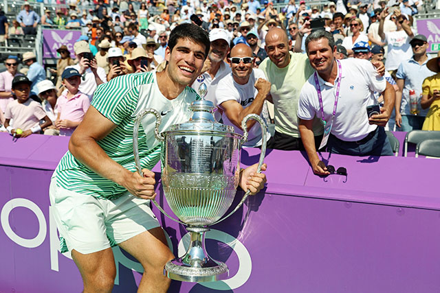 Carlos Alcaraz sẽ đến Wimbledon với tâm thế  ứng viên nặng ký sau chức vô dịch ATP Queen’s Club