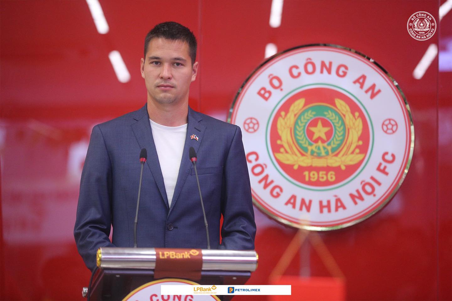 Filip Nguyễn ra mắt CLB CAHN - Ảnh: CAHN FC 