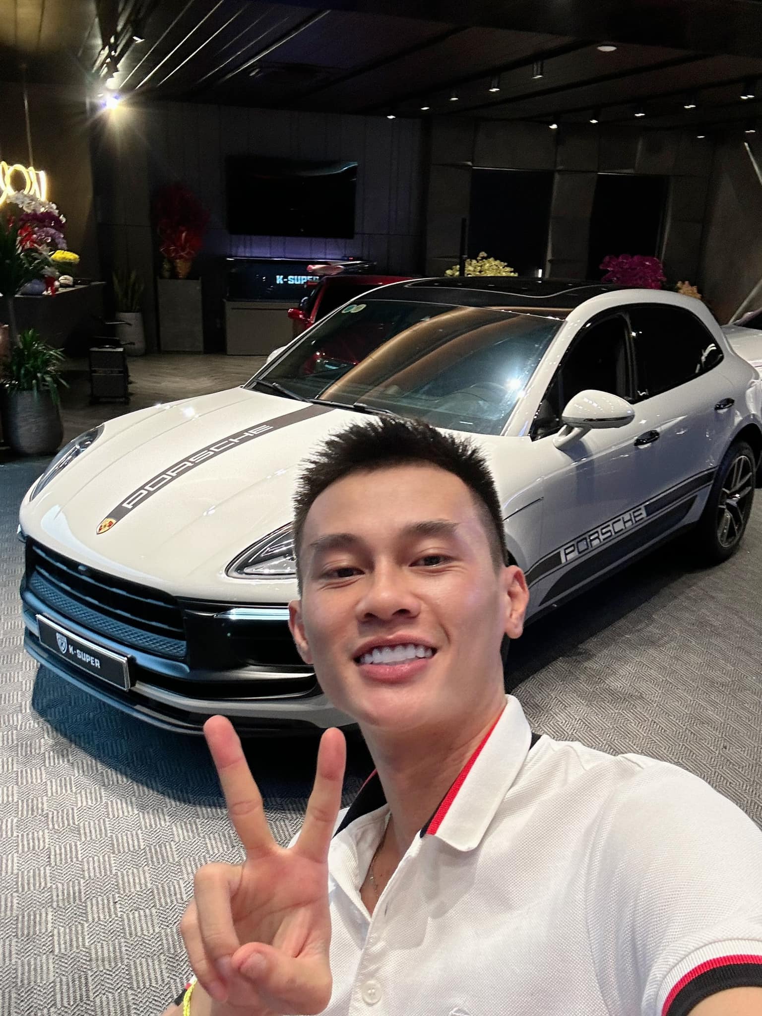 "Vua siêu xe" Phan Công Khanh là người bán cho Văn Thanh xế hộp mới 